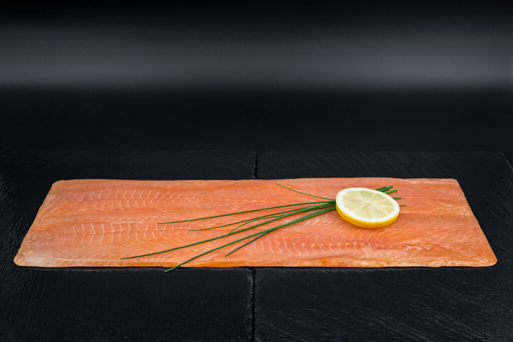 Geraeucherter Lachs 500g geschnitten - SWISS LACHS Alpiner Lachs