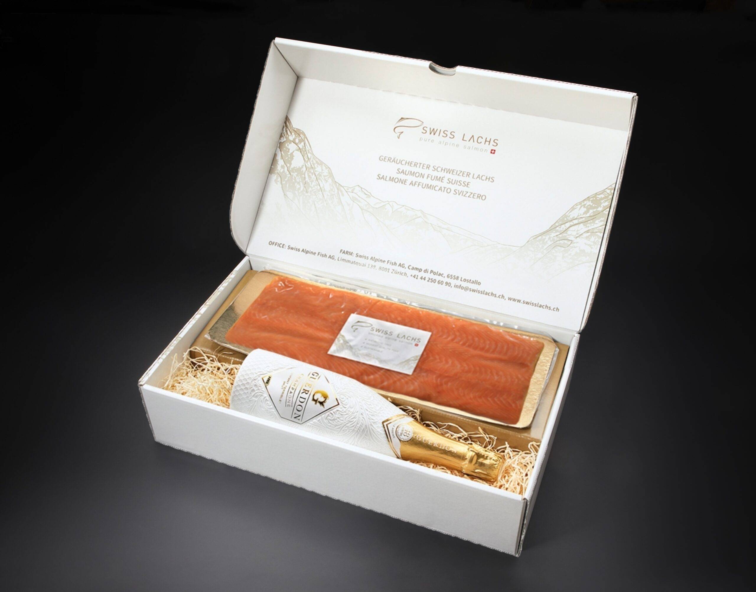 Geschenkbox Reraeuchtelacht 500g champagne 1 scaled 2 - SWISS LACHS Alpiner Lachs