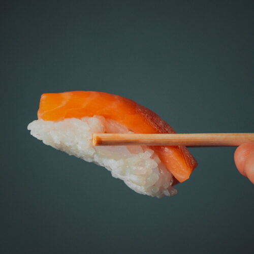 salmon nigiri 1 - SWISS LACHS Alpiner Lachs